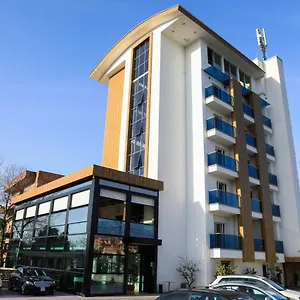 https://white-dream-hotel.hotels-in-tirana.com